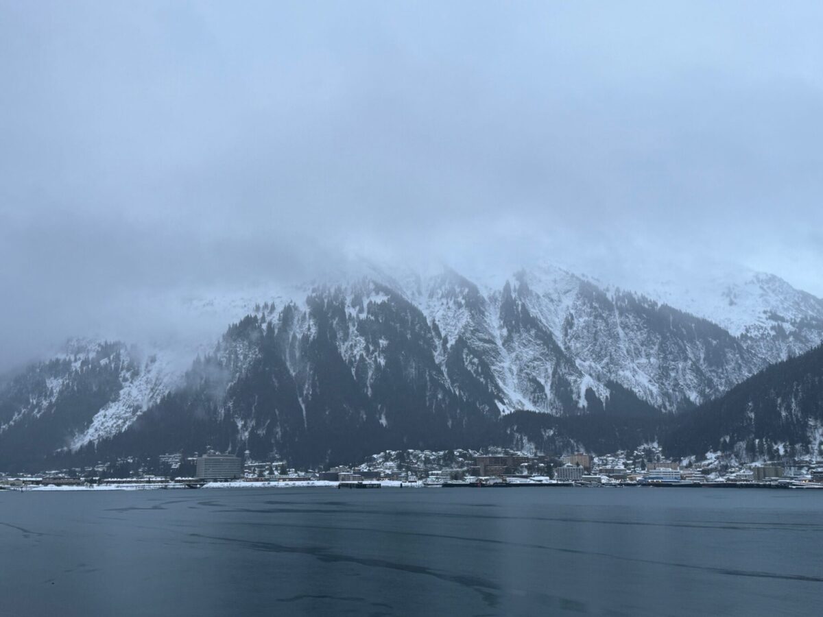 Hundreds warned to evacuate in downtown Juneau amid high avalanche risk