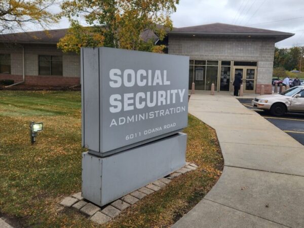 Projected Social Security benefits cliff creeps up to 2032